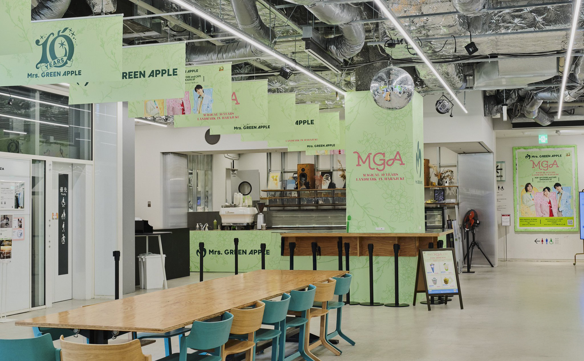 MGA MAGICAL 10 YEARS LANDMARK CAFE IN HARAJUKU